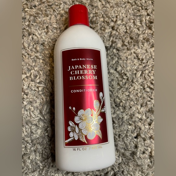 Bath & Body Works shampoo & conditioner - Picture 3 of 7